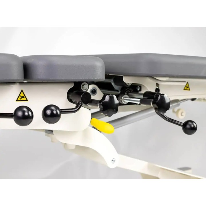 Profesionalus masažo stalas Upright Chiro Z7 | Medisa.lt